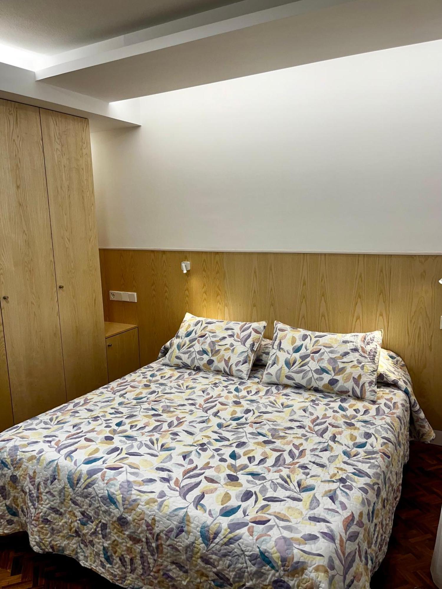 Hostal Charo II Santiago de Compostela Exteriör bild