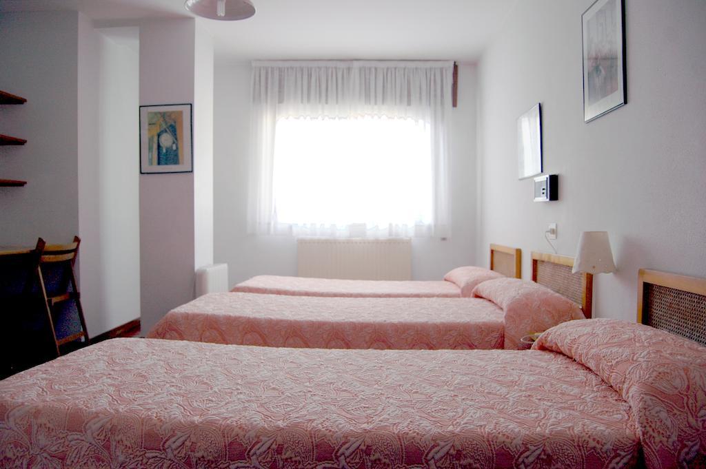 Hostal Charo II Santiago de Compostela Rum bild