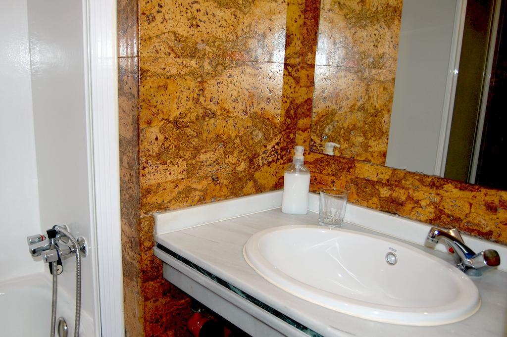 Hostal Charo II Santiago de Compostela Rum bild